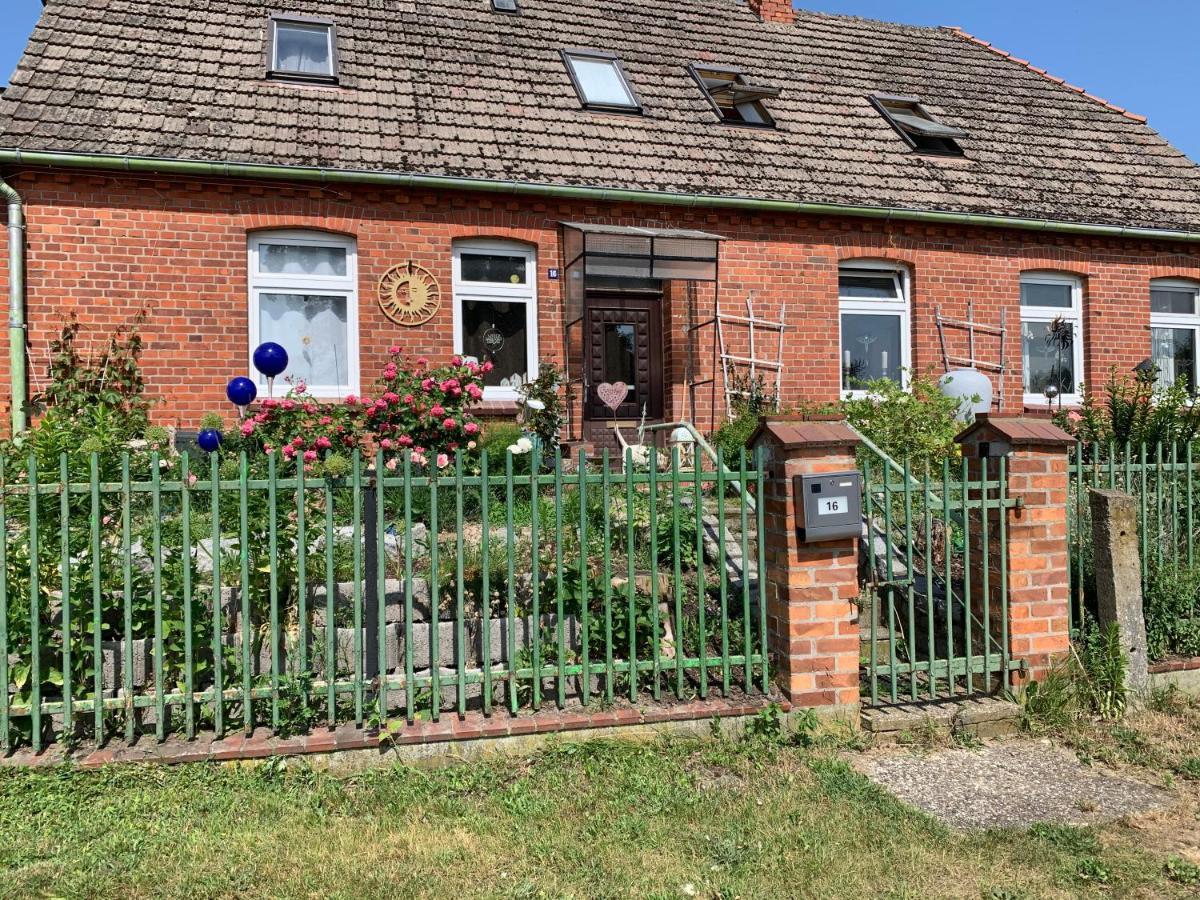 Das Haus Am Teich Besitz Exterior foto